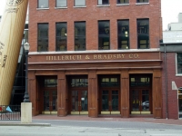 louisville_bat_1