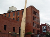 louisville_bat_2
